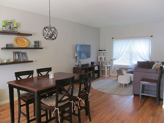 5th image of 2 Sheridan St Unit 203