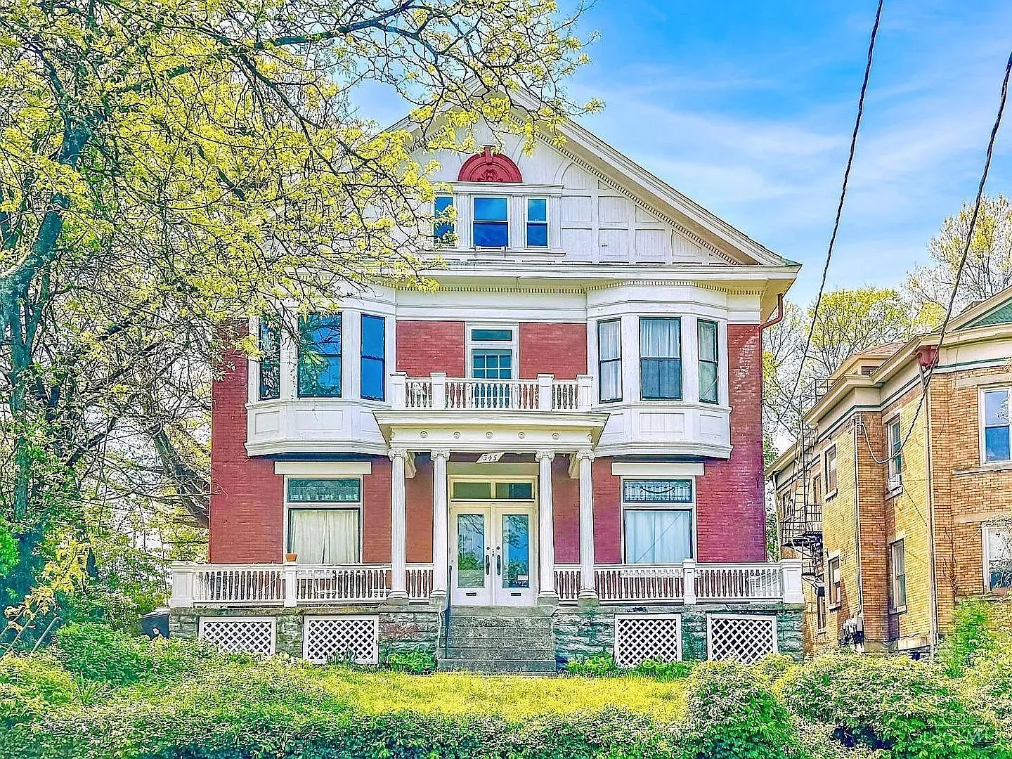 2 bed, 1.0 bath, $1,750 — Photo 1
