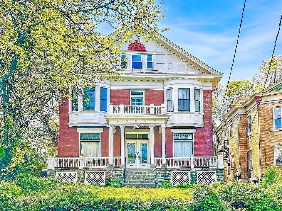 345 McAlpin Ave #2