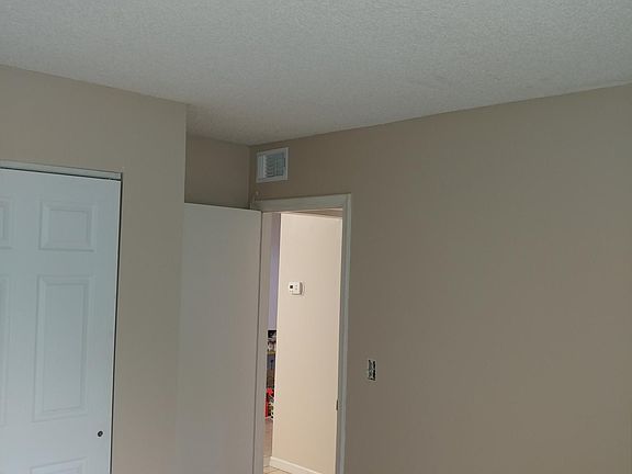 3rd image of 11414 Royal Palm Blvd