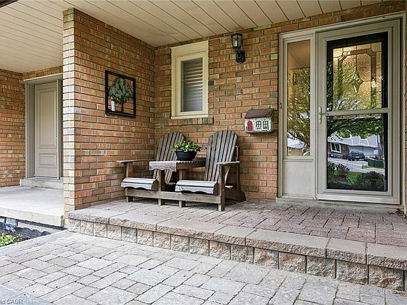 5th image of 290 Hillside Dr