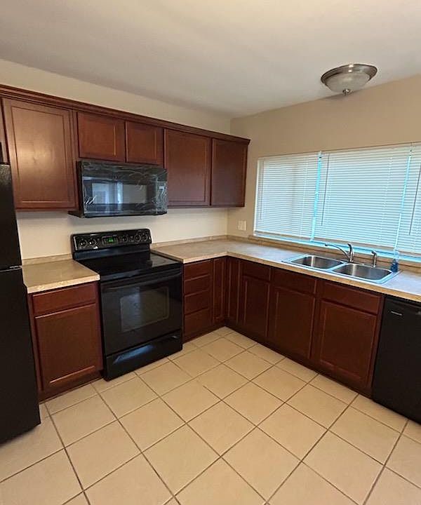 1st image of 20202 Hunt Club Dr