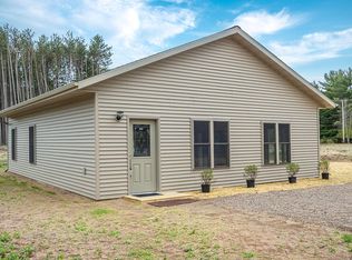 422 W Ohio St, Eagle River, WI 54521