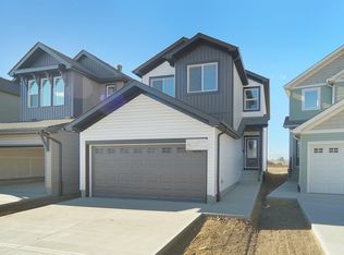 1928 210th St NW, Edmonton, AB T6M 2M7