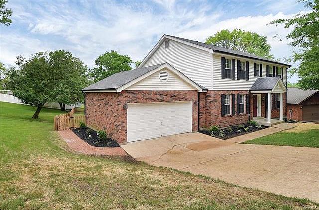 1st image of 5411 Oakvilla Manor Dr