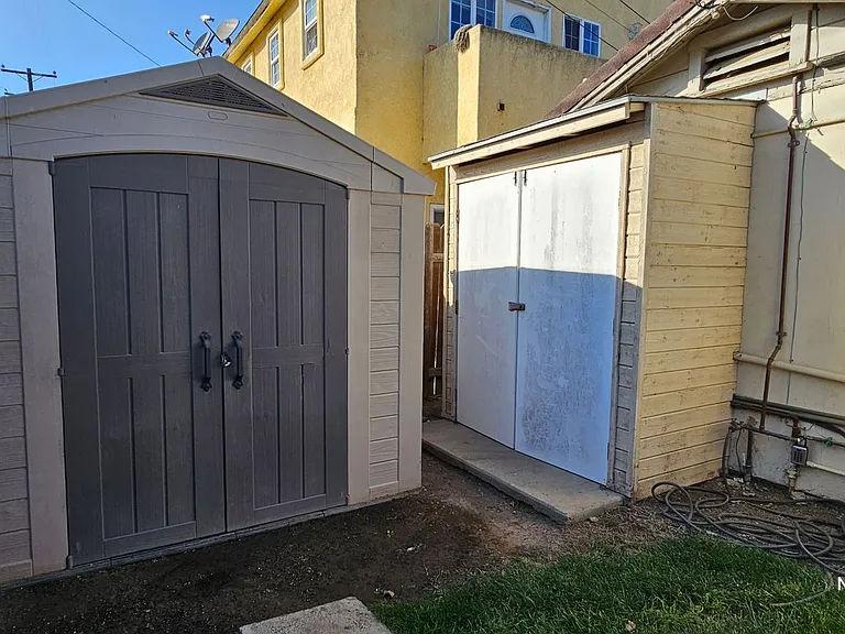 208 E Hermosa St #A — Photo 13