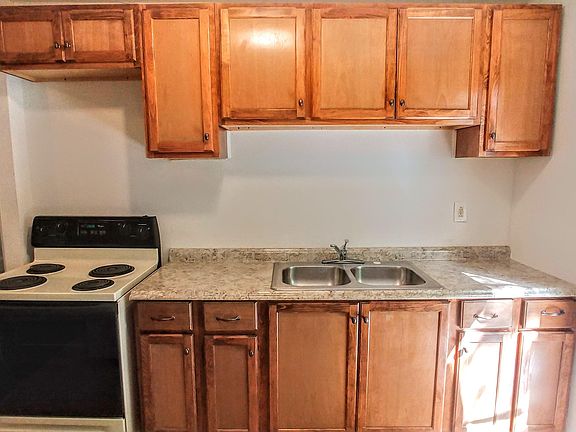 4th image of 908 Wilder Pl