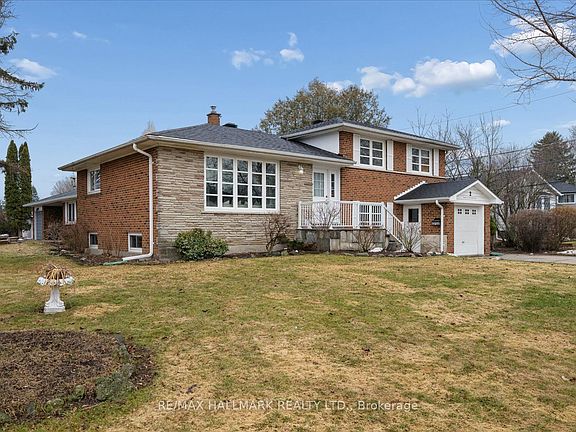 3rd image of 2 Valleycrest Ave