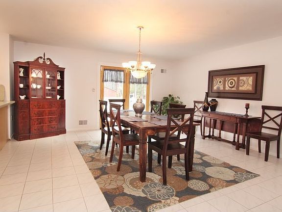 Home for Sale in West Orange Twp., NJ $475,000