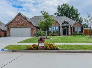 1401 Fairfax Ln, El Reno, OK 73036