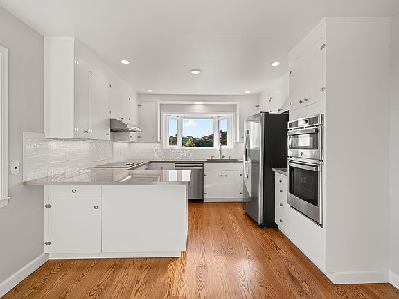 5th image of 2808 Las Piedras Dr