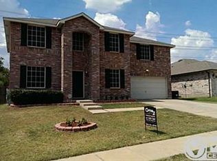 3311 Spur Dr, Grand Prairie, TX 75052