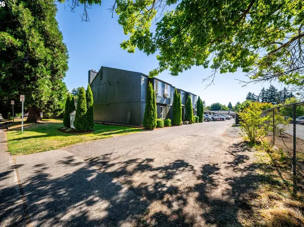 1046 NE 17th Ave, Hillsboro, OR 97124