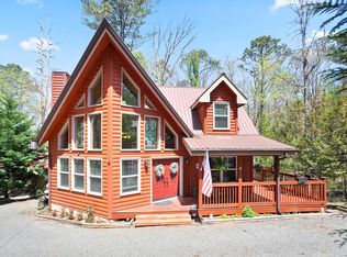 1466 Newport Dr, Ellijay, GA 30540