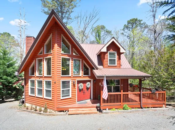 1466 Newport Dr, Ellijay, GA 30540