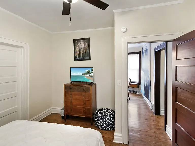 522 N Sheridan Rd #1 — Photo 13
