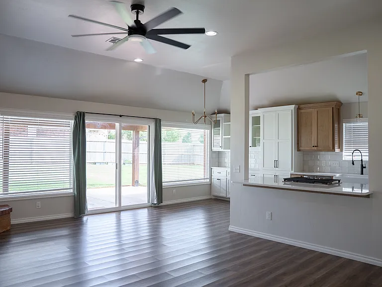 2916 E Lake Dr — Photo 10