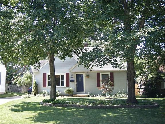 2nd image of 1228 Belvoir Ave
