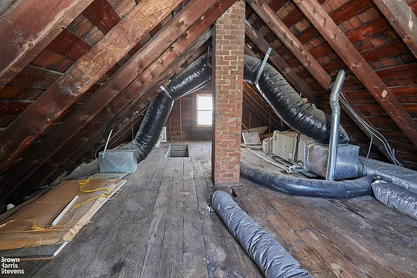 Sold by Brown Harris Stevens | media 17