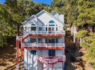 24309 Zurich Dr, Crestline, CA 92325