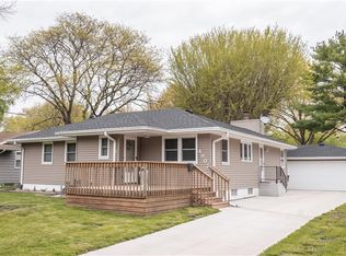 4907 Lawnwoods Dr, Des Moines, IA 50310