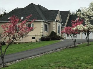 15 Saddle Hill Rd, Chester, NY 10918