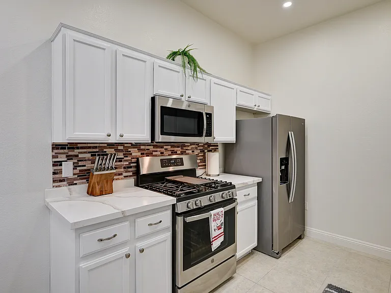2305 W Horizon Ridge Pkwy #1512 — Photo 14