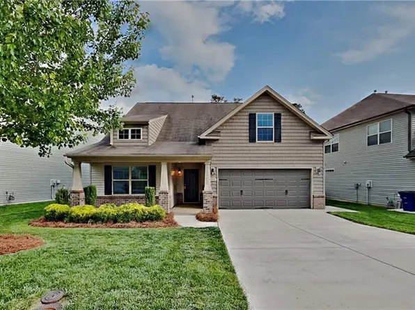 3854 Crestwell Cove Ct, Winston Salem, NC 27103