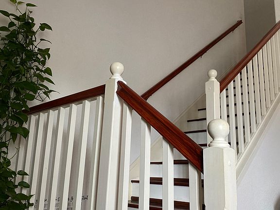 5th image of 27 Alden Ct