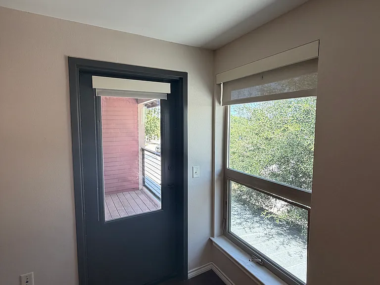 305 W Willis St #202 — Photo 12