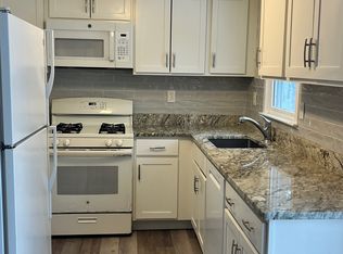 10 Groton Rd, Westford, MA 01886