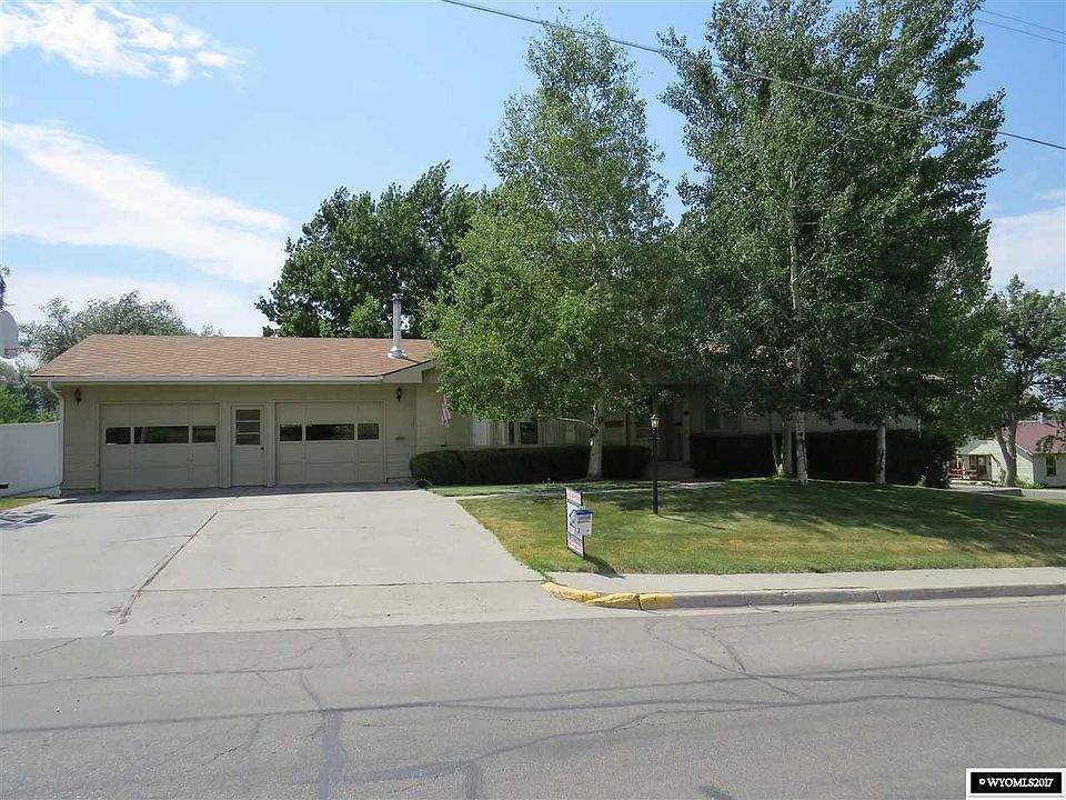 1st image of 1215 Buena Vista Dr