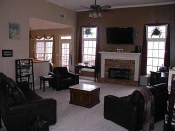 5th image of 275 Brights Way