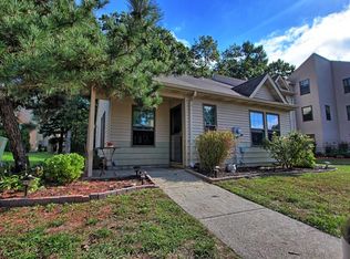 700 Daffodil Dr, Jackson, NJ 08527