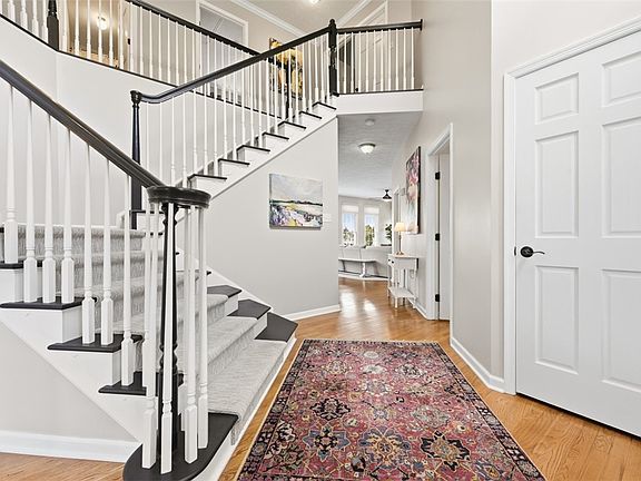 5th image of 1476 Grandview Way