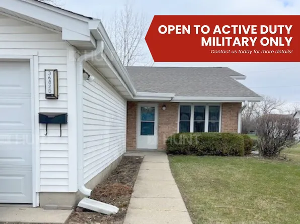 3682D E Washington Ave, Great Lakes, IL 60088