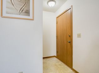 6218 Magda Dr N #C, Maple Grove, MN 55369