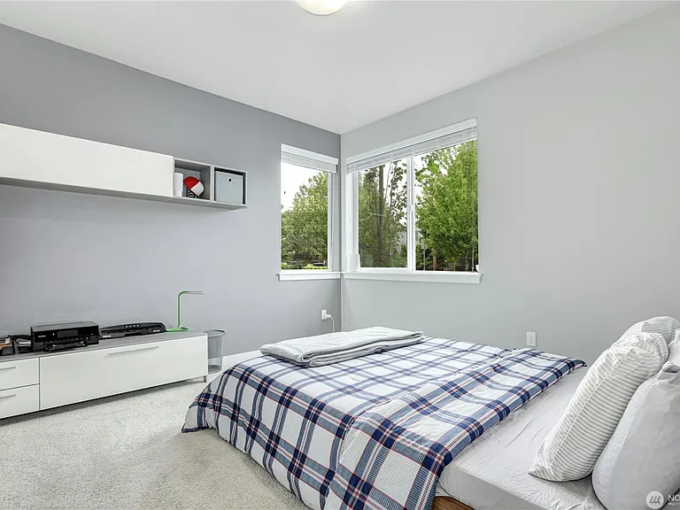 Guest suite on the main level