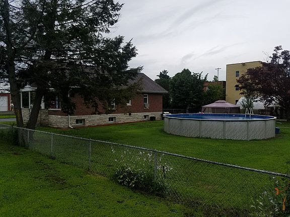 5th image of 105 Washington Ave