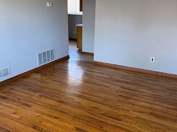 4th image of 1355 New York Ave #1355