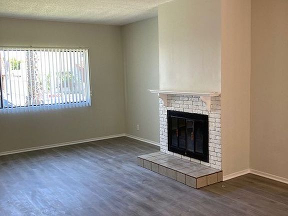 4th image of 525 Temple Ave #525