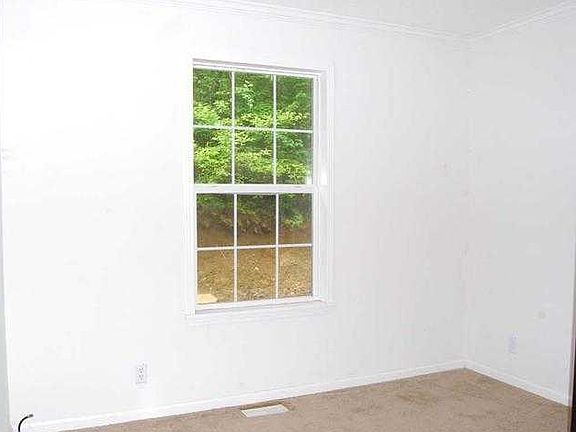 308 Mountain Valley Cemetery Rd