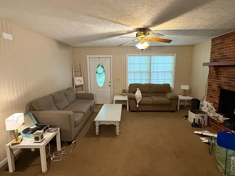 75 Self Dr — Photo 3