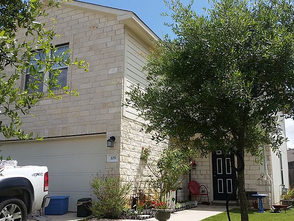 3rd image of 109 Pebble Creek Ln