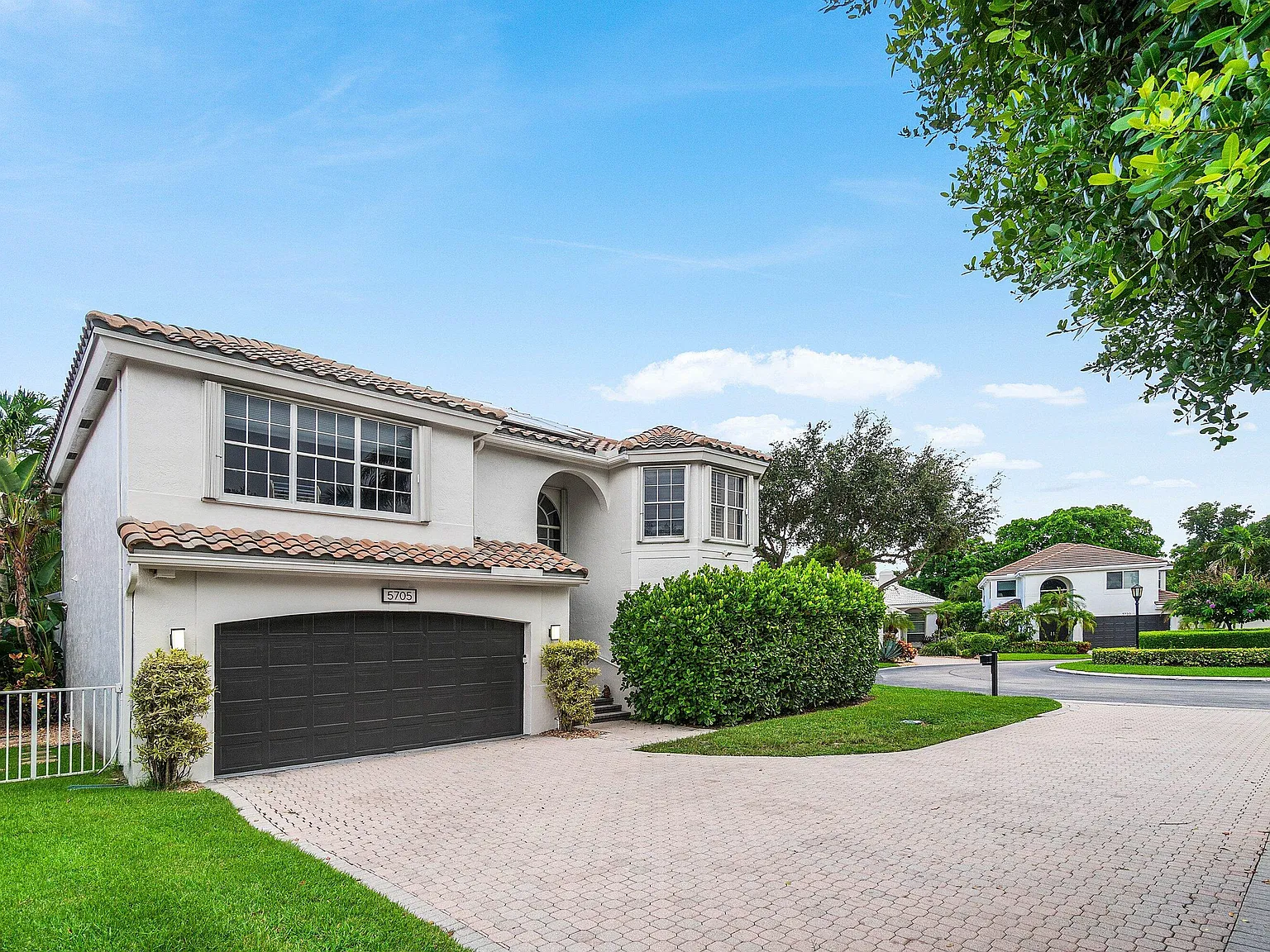 4 bed, 3.5 bath, 2139 sqft, $9,500 — Photo 3
