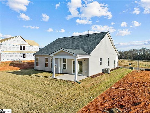 3rd image of 114 Moorish Cir