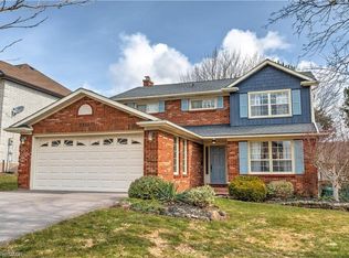 2251 Mansfield Dr, Burlington, ON L7P3J3