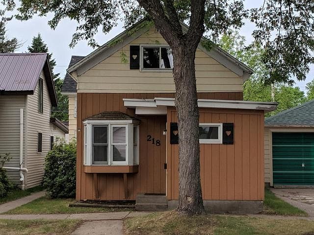 1st image of 218 E Somo Ave