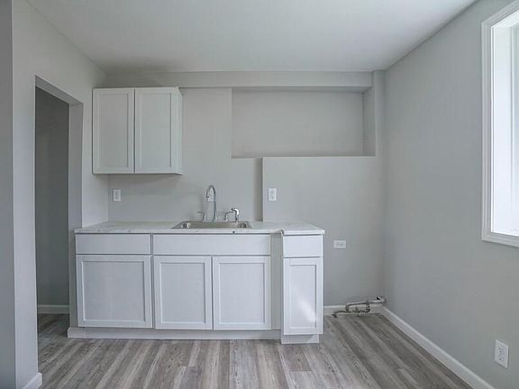 5th image of 709 N Chicago Ave #1