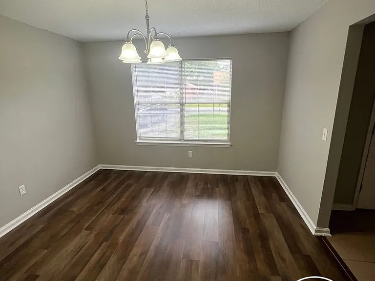 801 Brickyard Rd — Photo 5